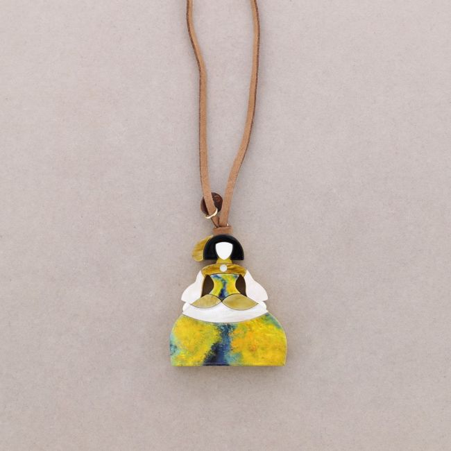 LONG NECKLACE PENDANT MENINA RESIN DRAWING