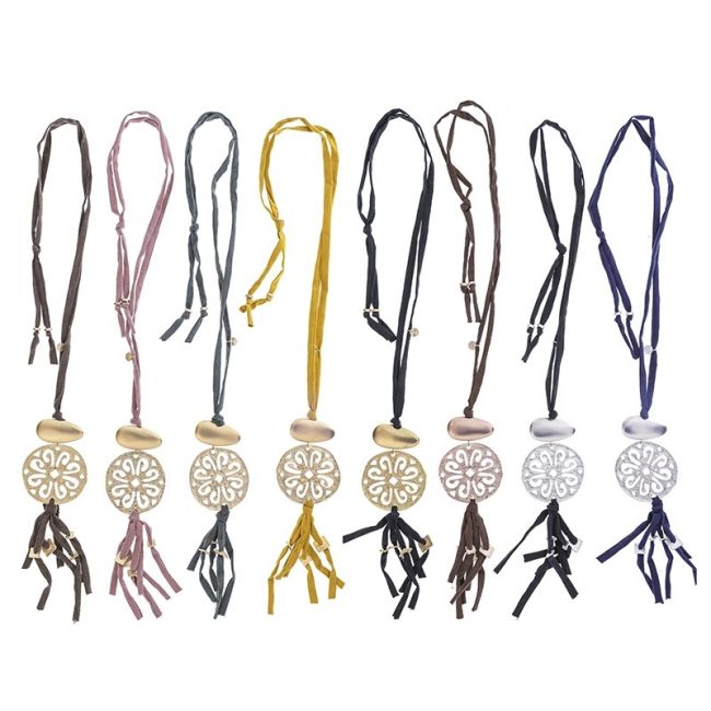 COLLAR LARGO TUBO LAZO MEDALLA FLECO