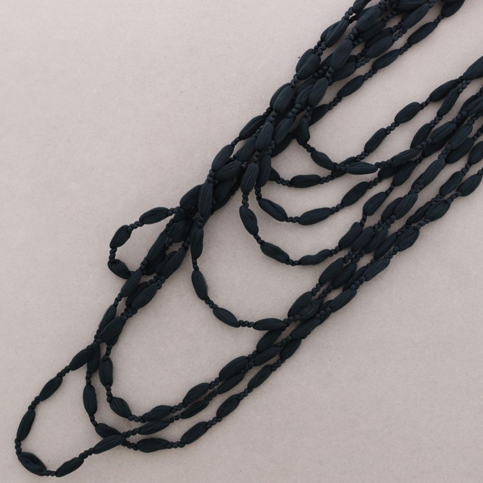 COLLAR MULTI VUELTAS LANA BOLITAS