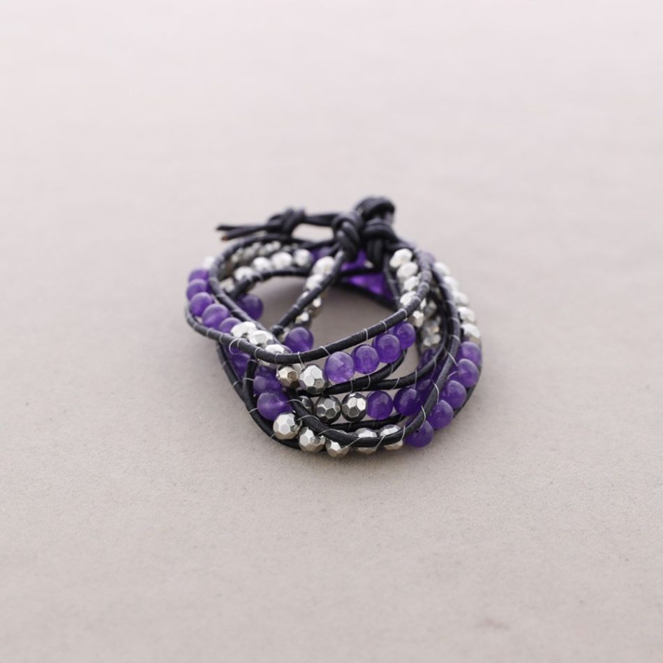 PULSERA CUERO CUENTAS METAL PIEDRAS