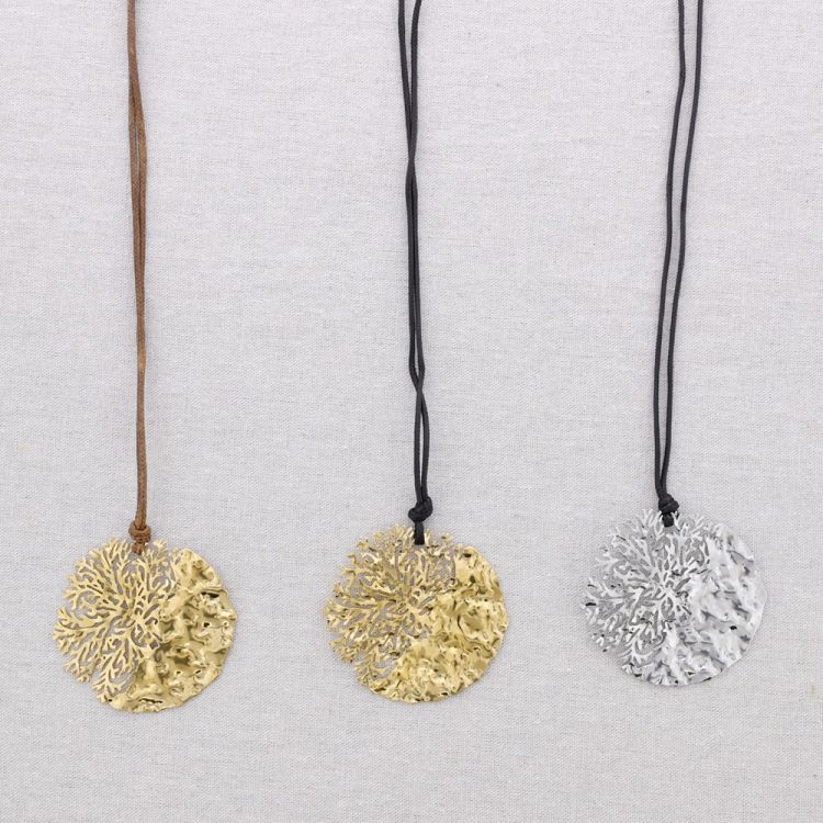 LONG STEEL NECKLACE WITH FILIGREE PENDANT 2