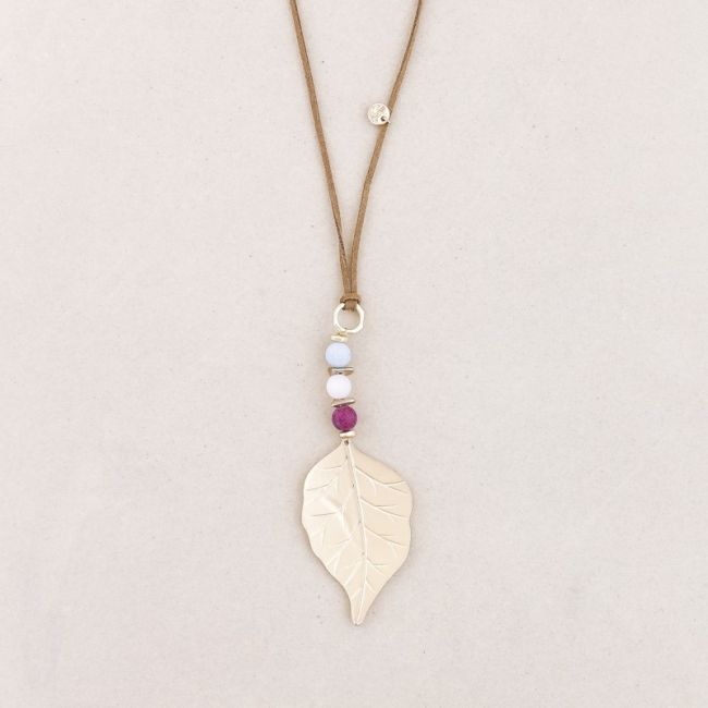 COLLAR LARGO COLGANTE HOJA METAL