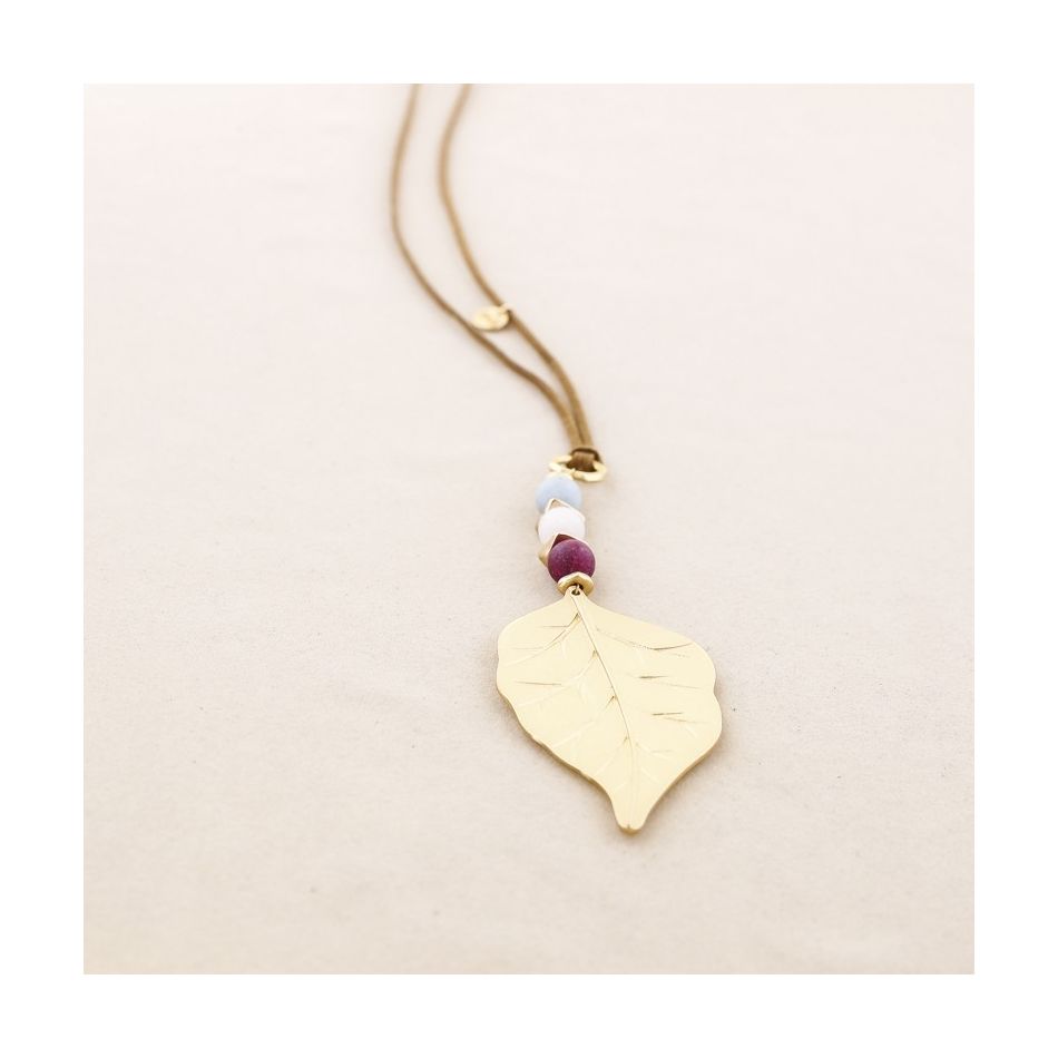 METAL LEAF PENDANT LONG NECKLACE