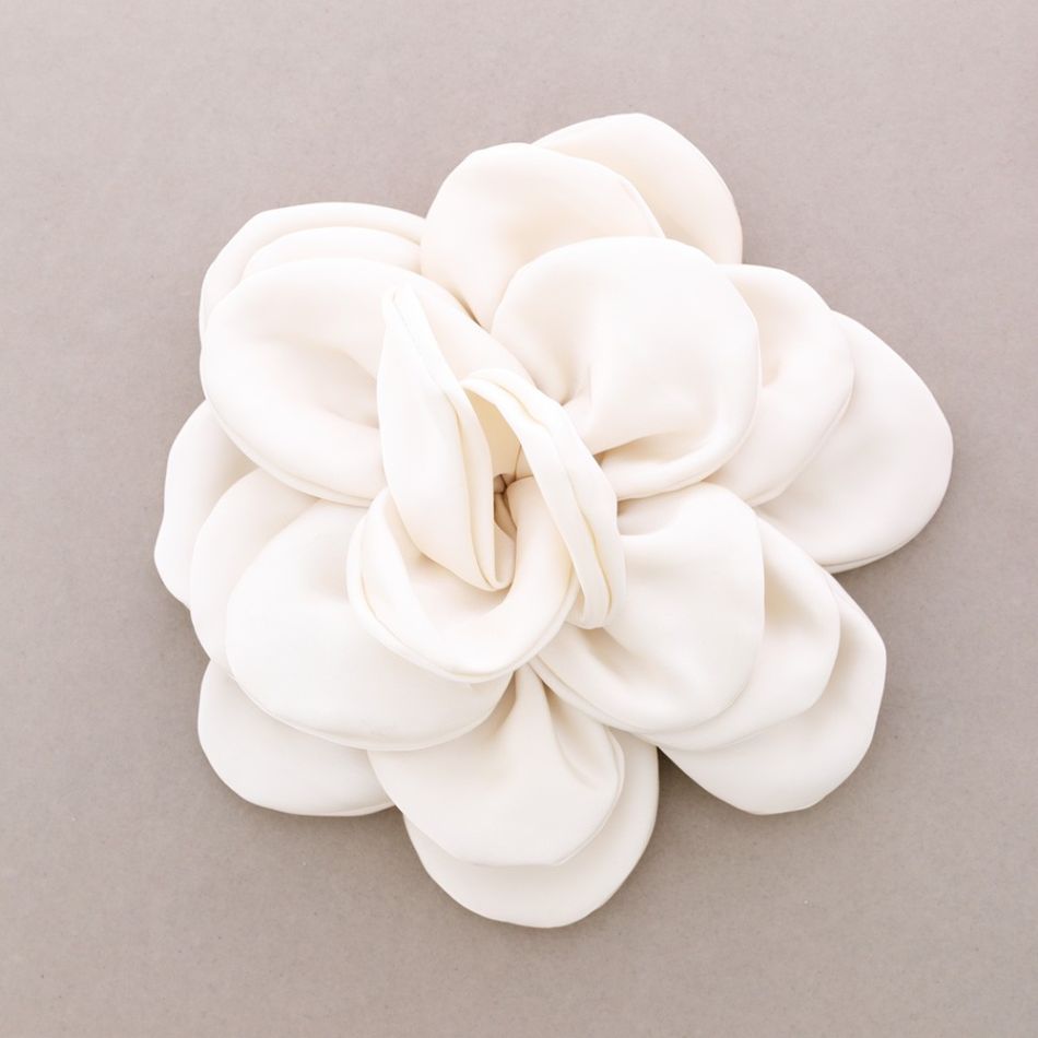 FLOWER BROOCH 25CM