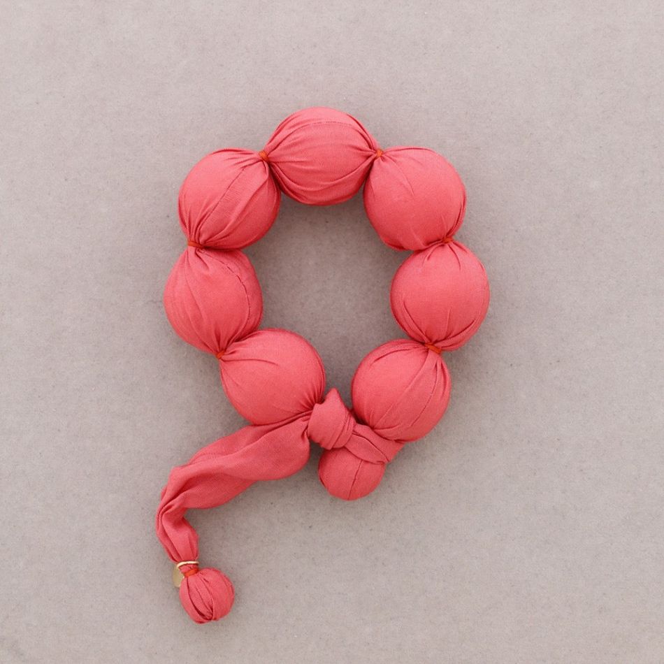COATED BALL BRACELET