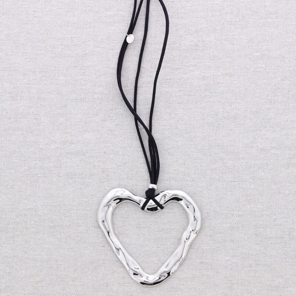 COLLAR LARGO ACERO ELASTICO COLGANTE CORAZÓN