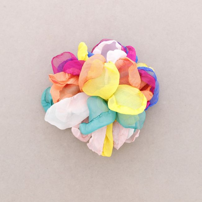 BROCHE FLOR TELA 12 CM
