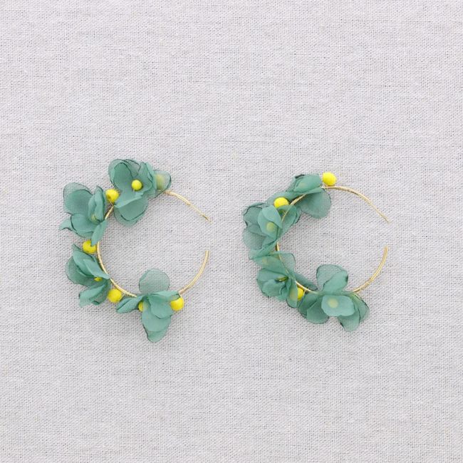 STEEL FLOWER FABRIC HOOP EARRINGS