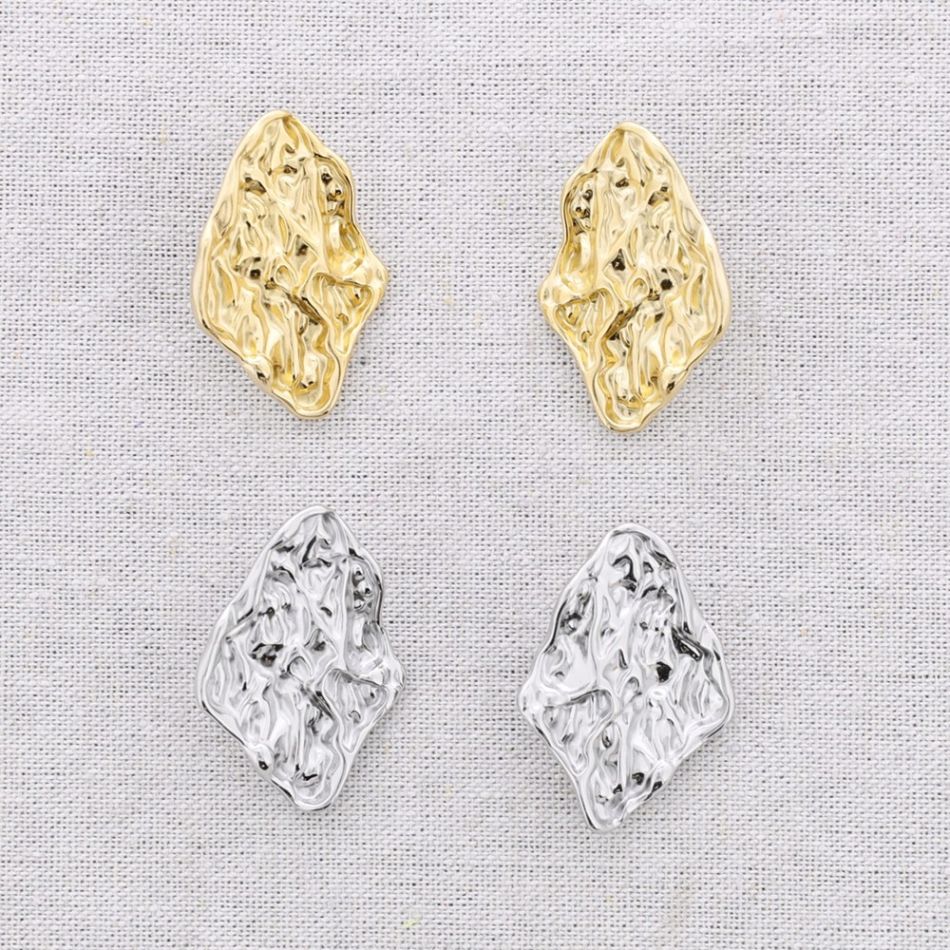 SHAPED STEEL EARRINGS
