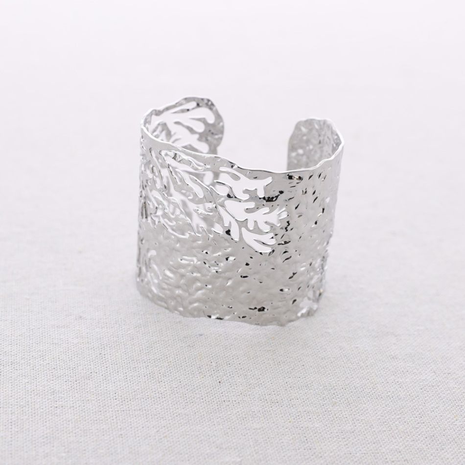 ADJUSTABLE FILIGREE STEEL BRACELET