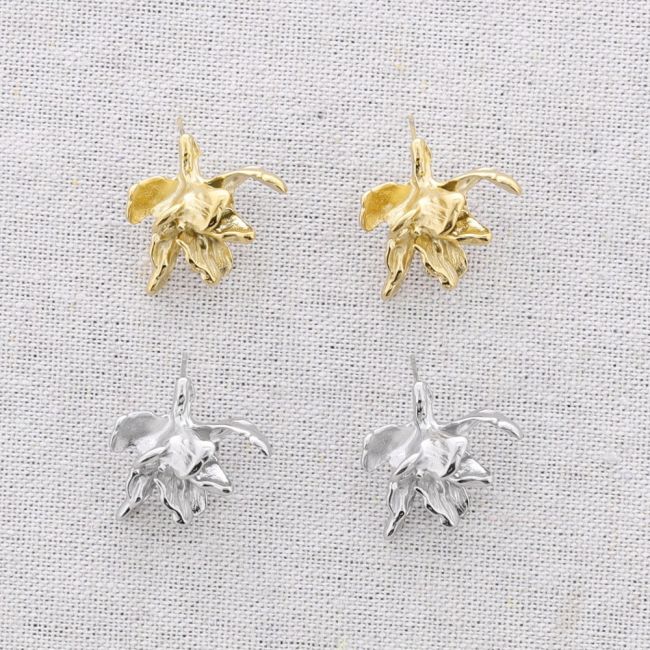 STEEL FLOWER EARRINGS