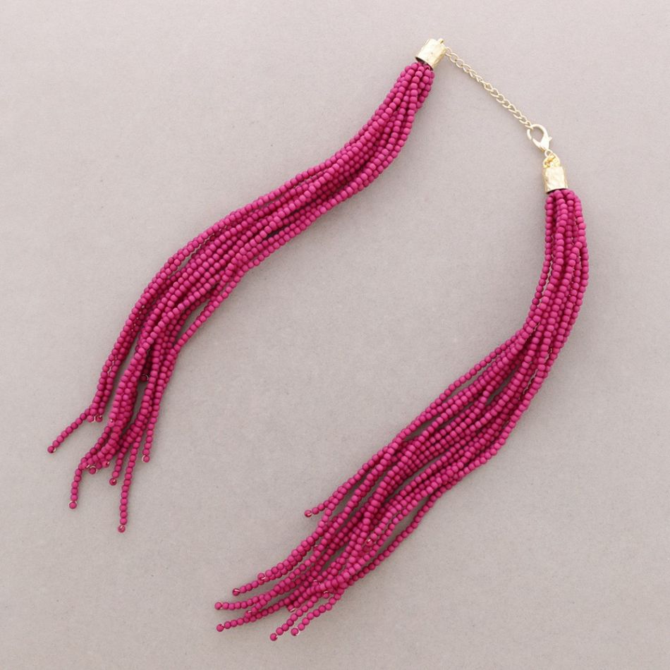 FLEXIBLE CHOKER WITH RESIN BEADS