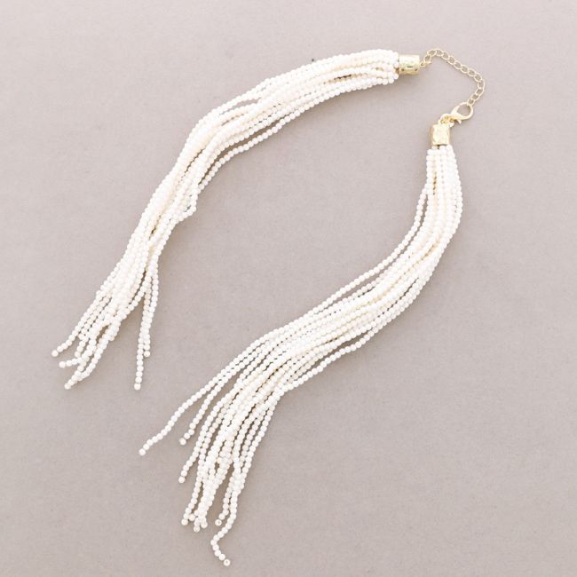 FLEXIBLE CHOKER WITH RESIN BEADS