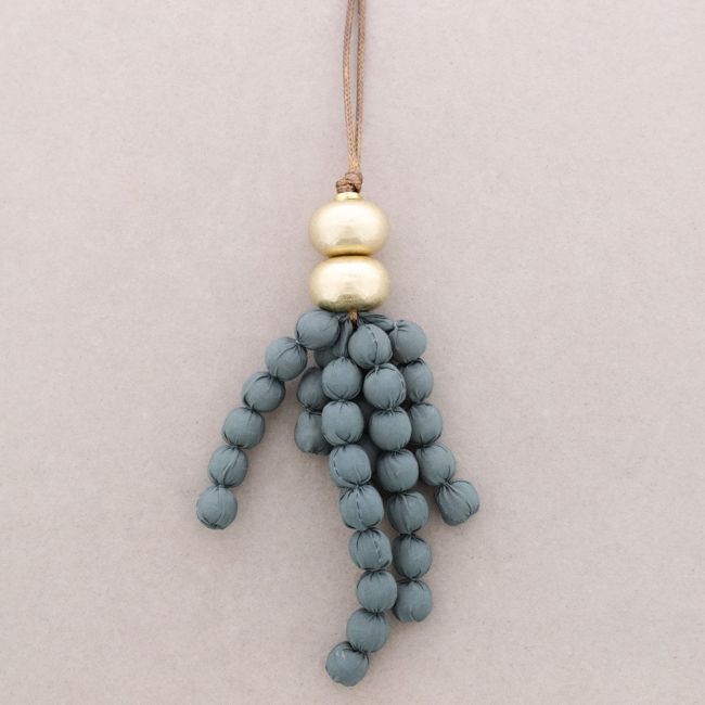LONG NECKLACE WITH COATED BALL PENDANT