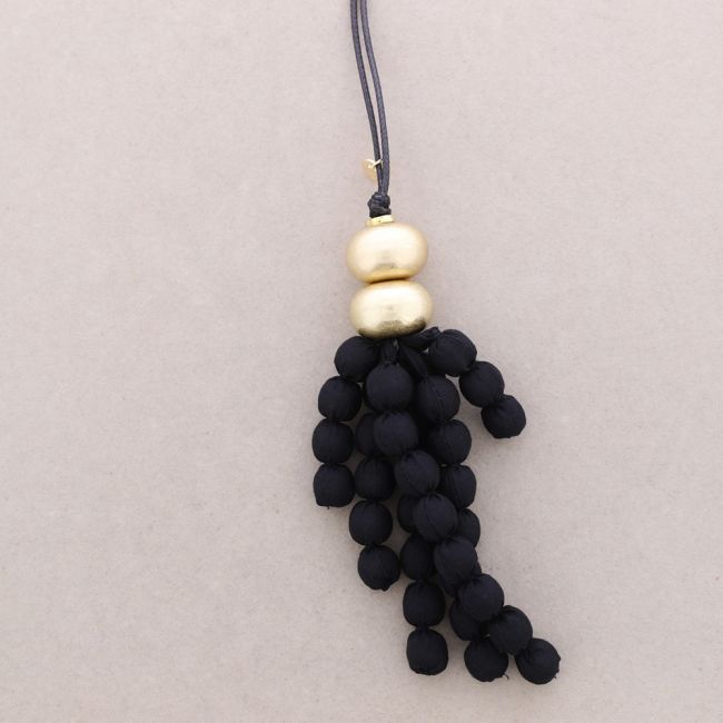LONG NECKLACE WITH COATED BALL PENDANT