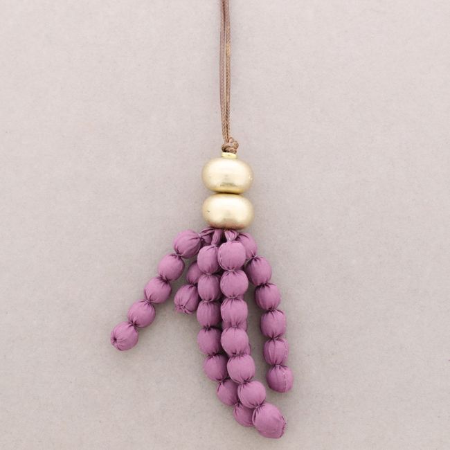 LONG NECKLACE WITH COATED BALL PENDANT