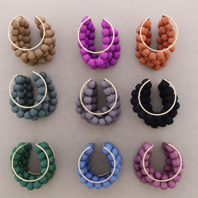 ADJUSTABLE BRACELET WITH COATED BALLS