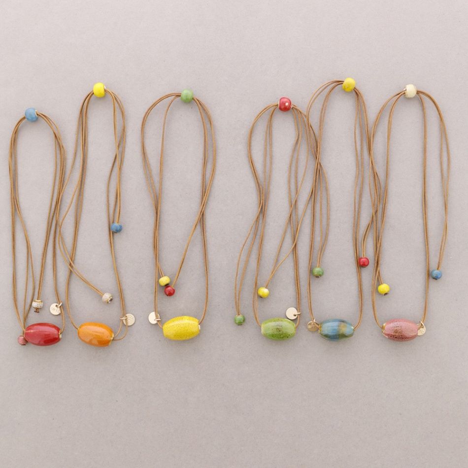 CERAMIC OVAL BALL CHOKER