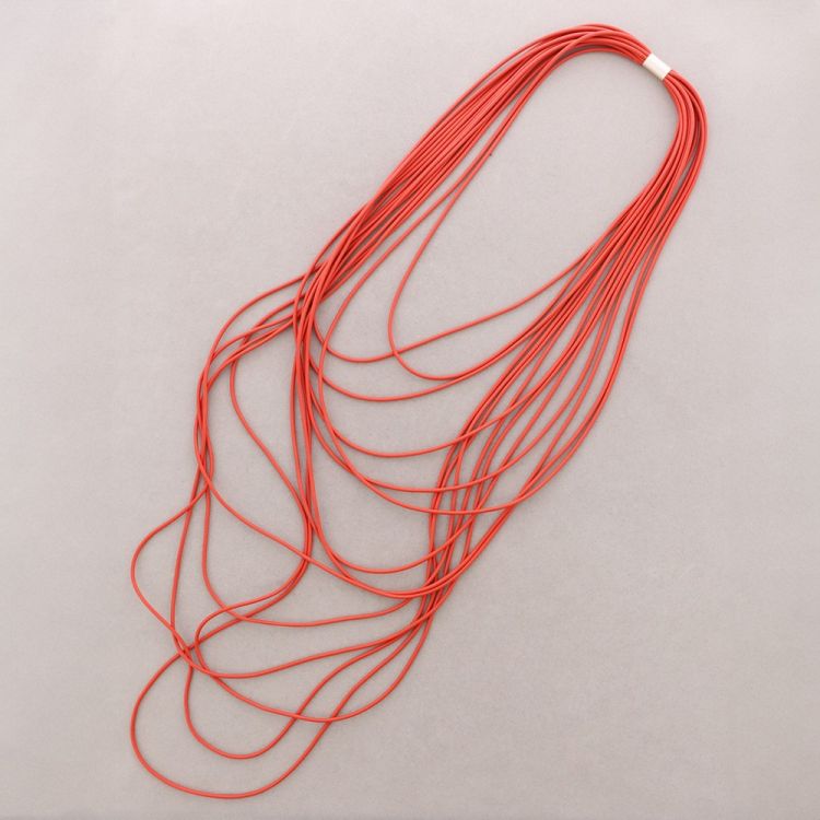 COLLAR IMÁN MULTI VUELTAS GOMA