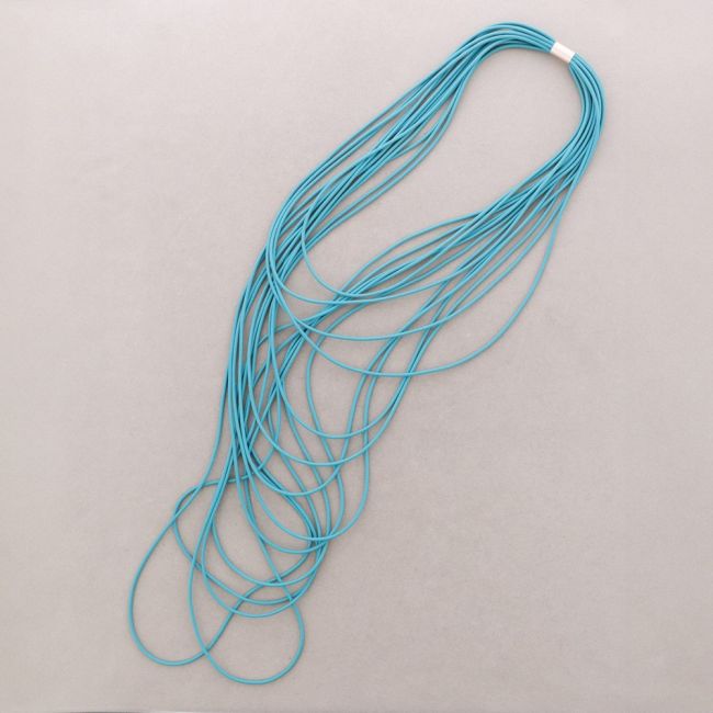 COLLAR IMÁN MULTI VUELTAS GOMA