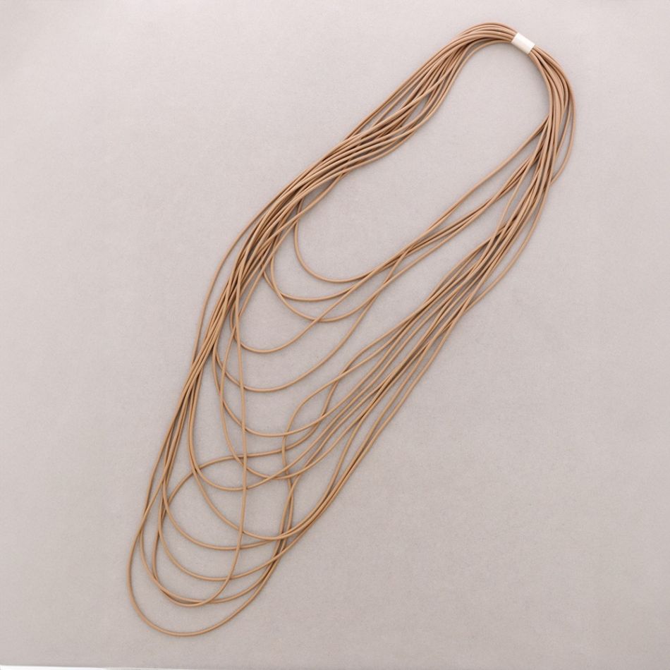 MULTI-TURN MAGNETIC NECKLACE RUBBER