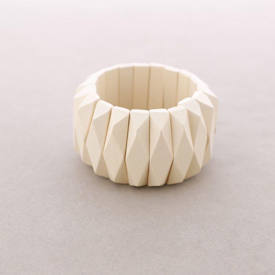 ELASTIC BRACELET WITH WOODEN BEADS