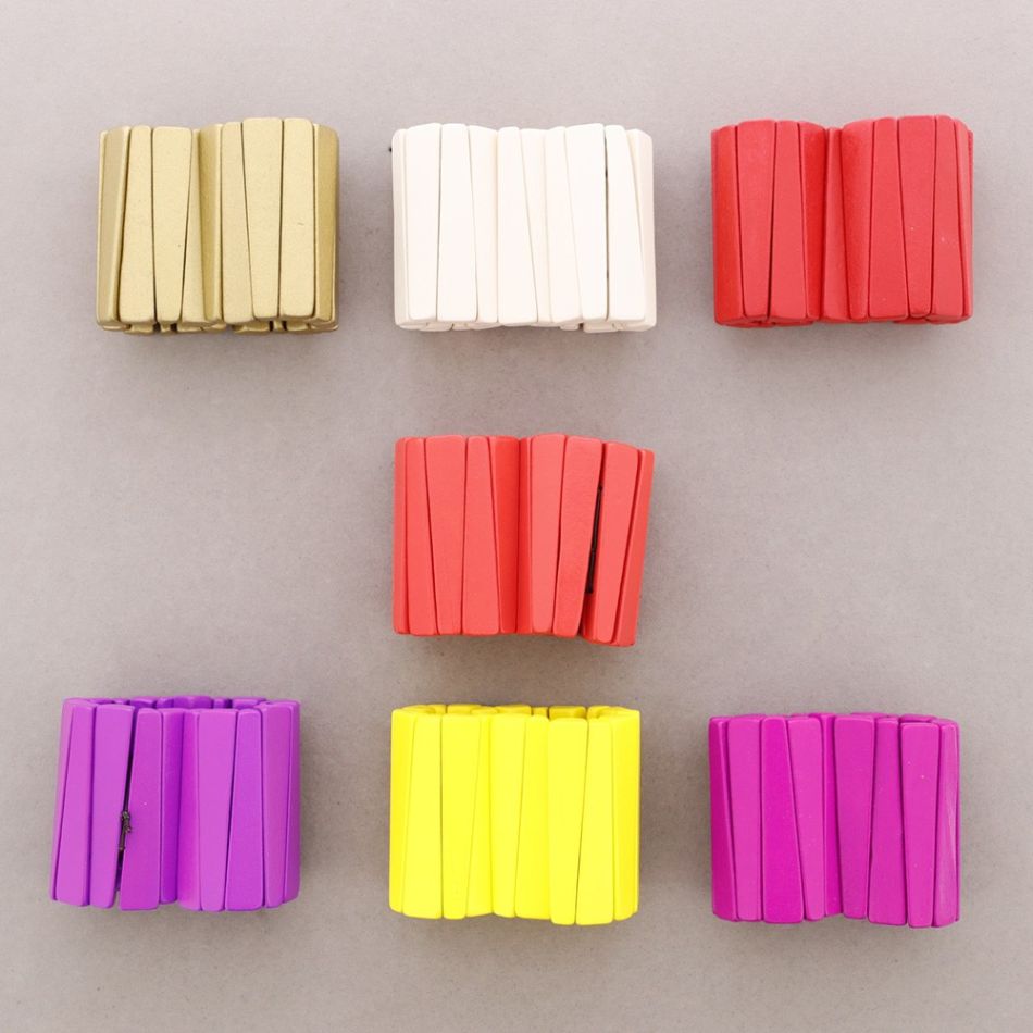 ELASTIC BRACELET WITH WOODEN BEADS