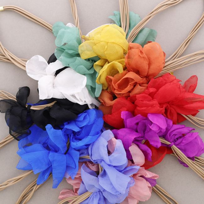 TRIPLE FABRIC FLOWER CHOKER