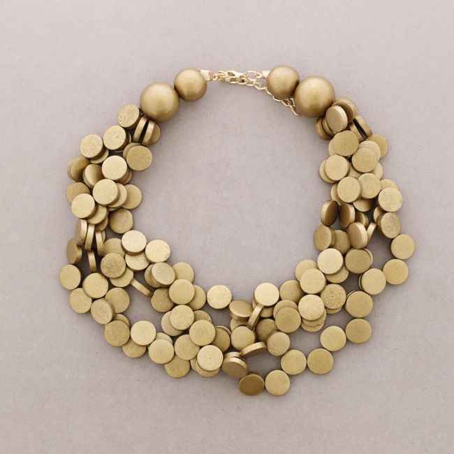 NECKLACE WITH WOODEN MEDALITE