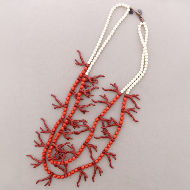 COLLAR LARGO DOBLE BOLAS CORALES RESINA
