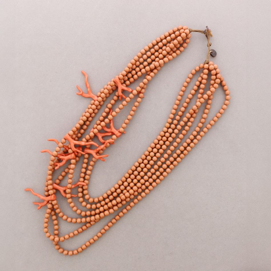 COLLAR BOLAS CORALES RESINA