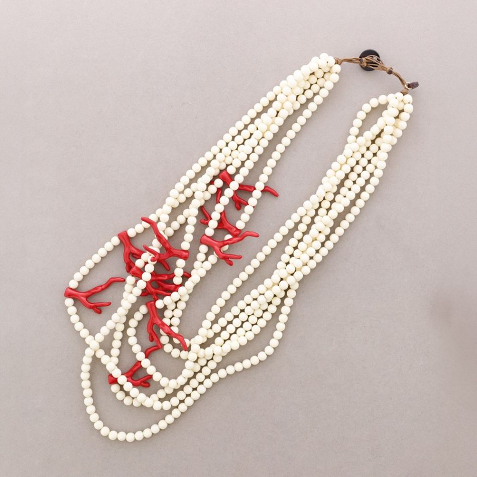RESIN CORAL BALLS NECKLACE