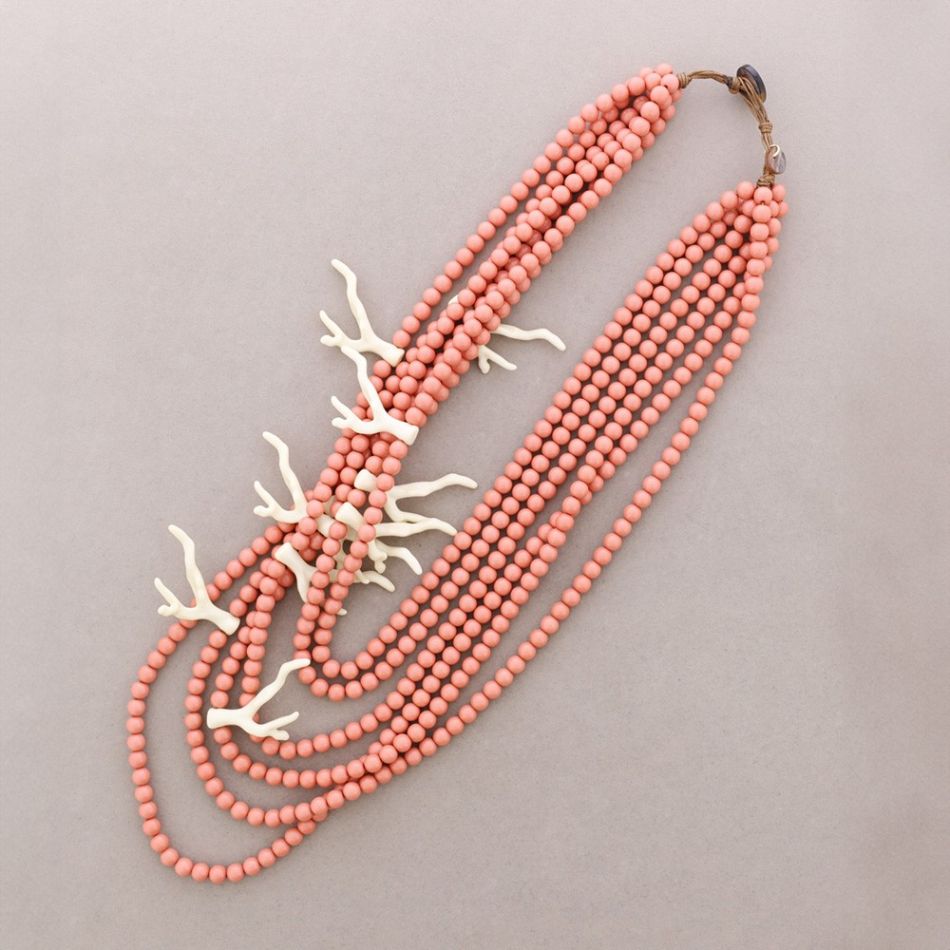 COLLAR BOLAS CORALES RESINA