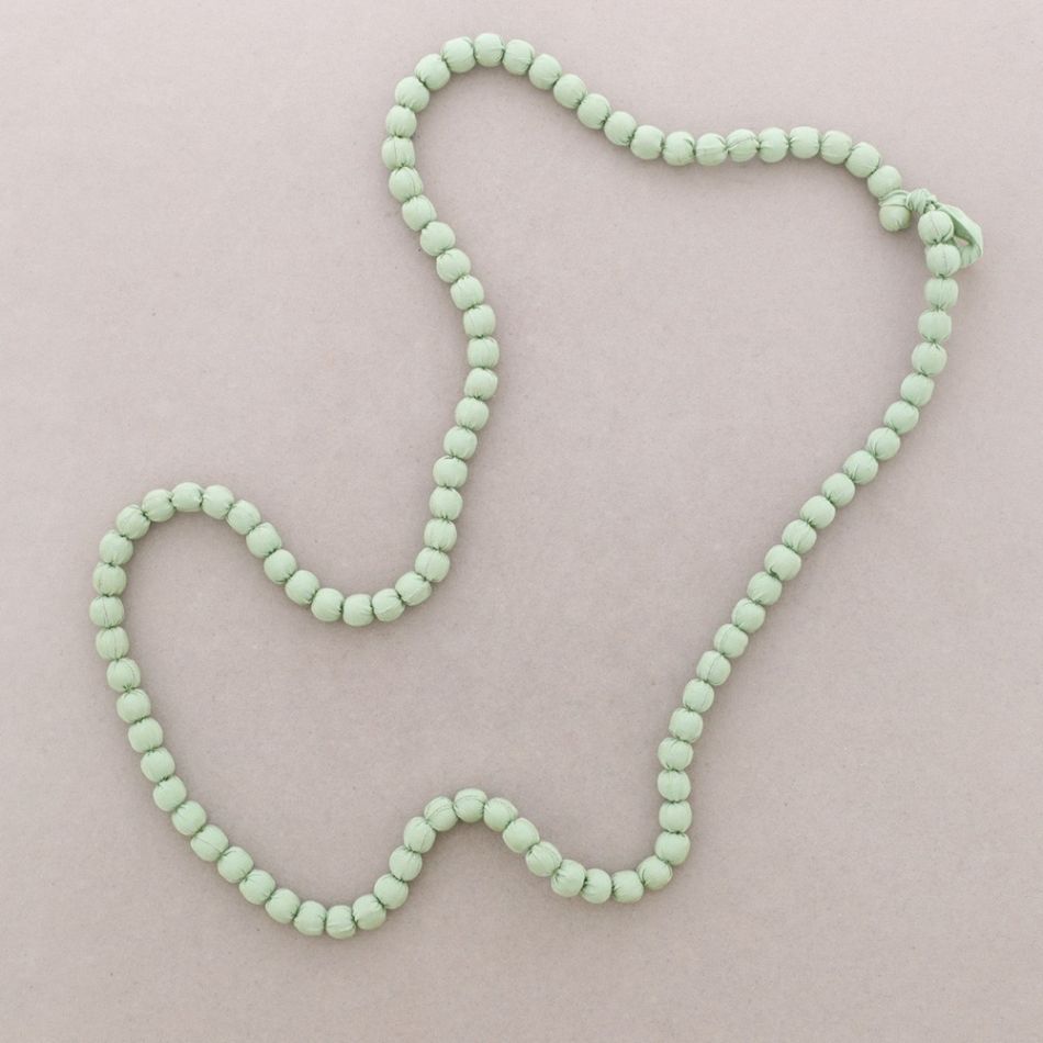 LONG NECKLACE WITH COATED BALLS 1.1M