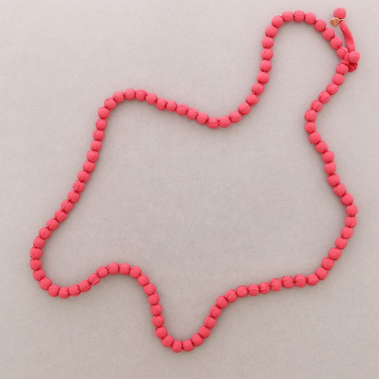 COLLAR LARGO BOLAS REVESTIDAS 1,1M 2