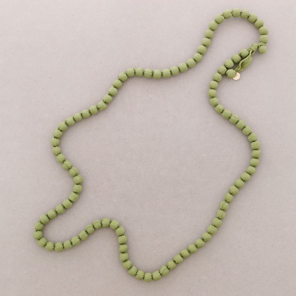 LONG NECKLACE WITH COATED BALLS 1.1M