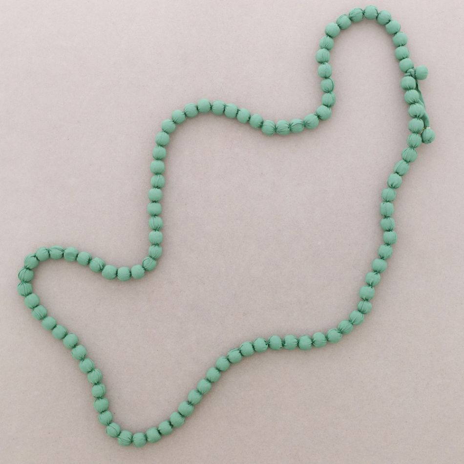 LONG NECKLACE WITH COATED BALLS 1.1M