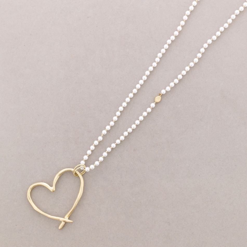 LONG NECKLACE WITH FACETED CRYSTALS, METAL HEART PENDANT