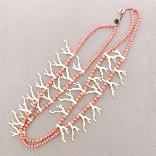 COLLAR DOBLE BOLAS CORALES RESINA