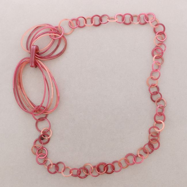 LONG NECKLACE WITH COLORFUL RESIN LINKS