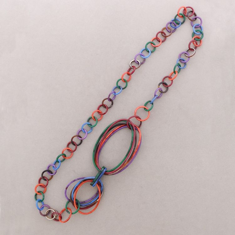 LONG NECKLACE WITH COLORFUL RESIN LINKS
