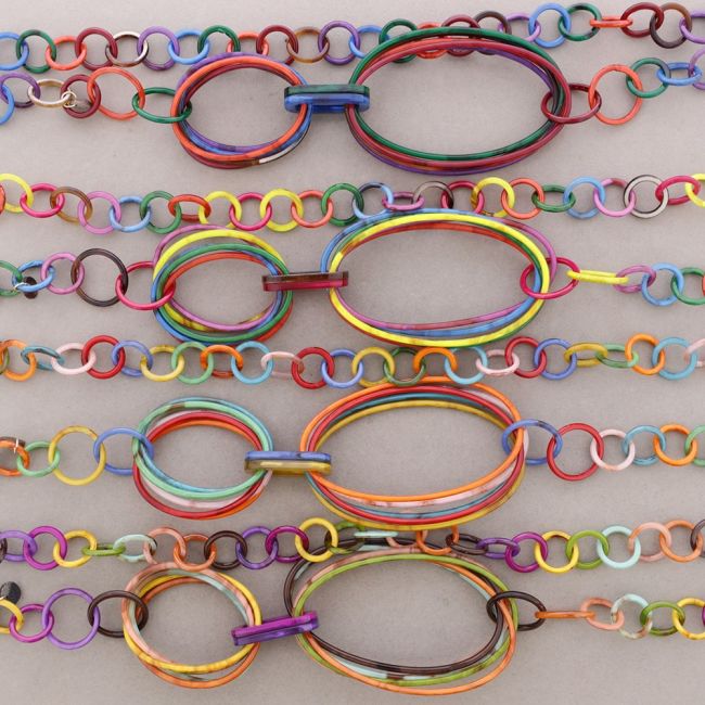 COLLAR LARGO ESLABONES RESINA COLORES