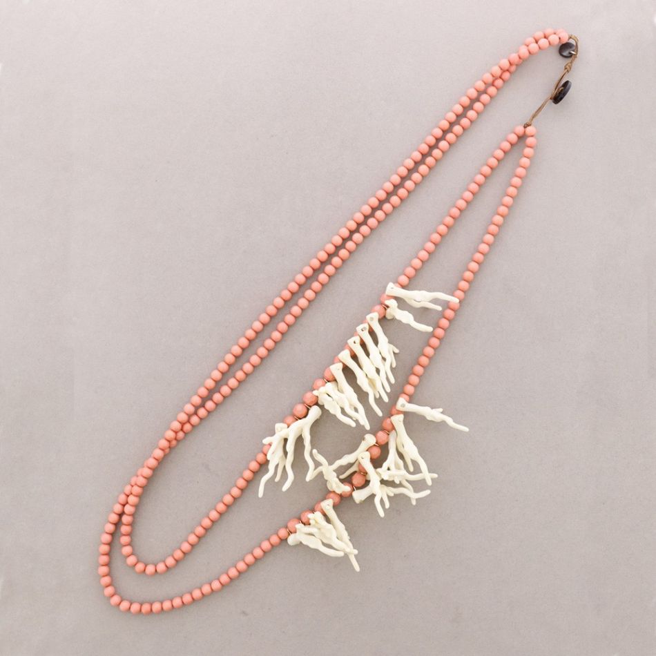 COLLAR LARGO DOBLE CUENTAS CORALES RESINA