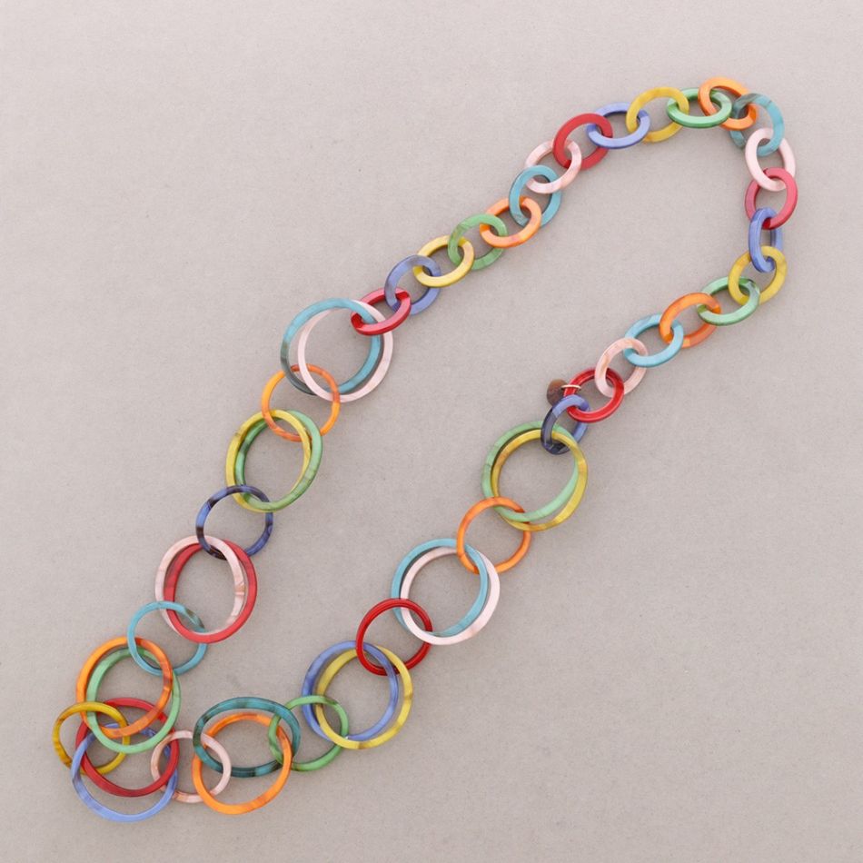 LONG NECKLACE RESIN CHAIN