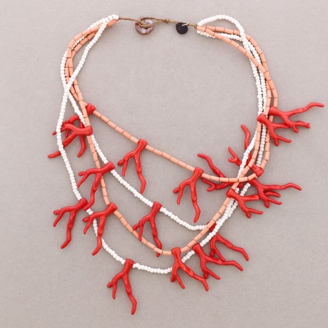 NECKLACE 4 CORAL BEADS RESIN