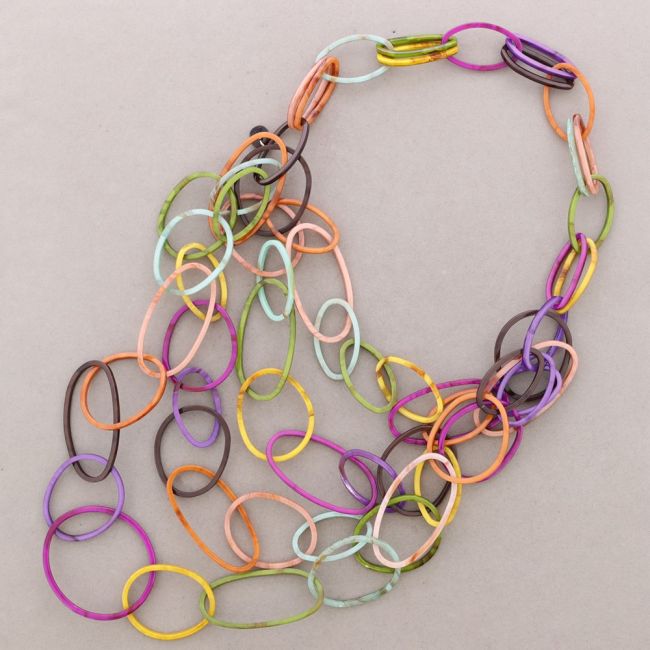 COLLAR LARGO MULTI ESLABONES RESINA
