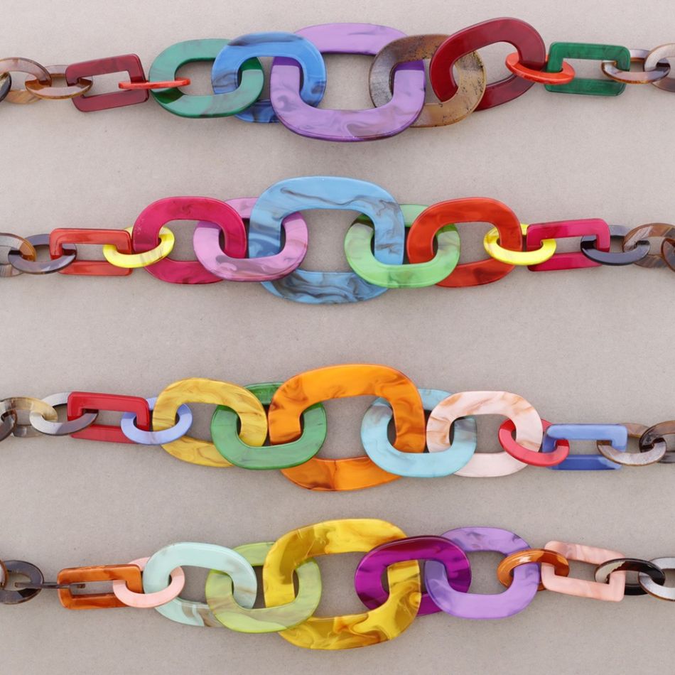 COLLAR LARGO ESLABONES RESINA