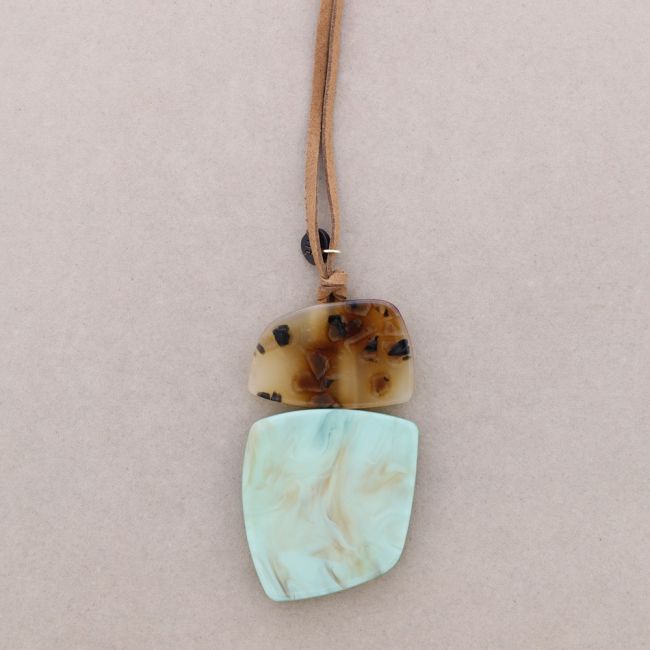 COLLAR LARGO COLGANTE DOBLE RESINA