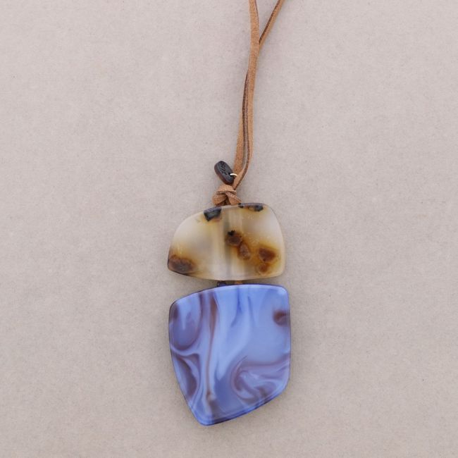 COLLAR LARGO COLGANTE DOBLE RESINA