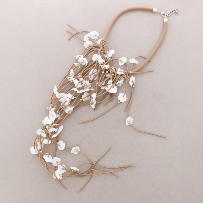COLLAR GOMA FLECOS FLORES